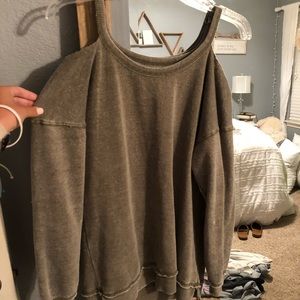 Off shoulder sweatshirt top